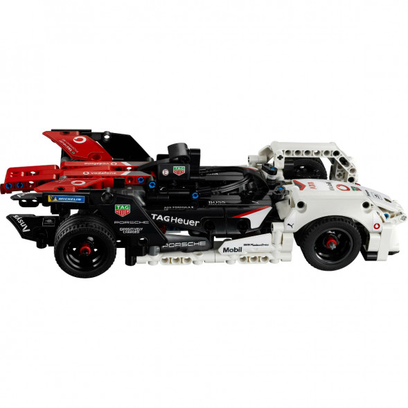 Конструктор LEGO Technic 42137 Formula E Porsche 99X Electric в Якутске